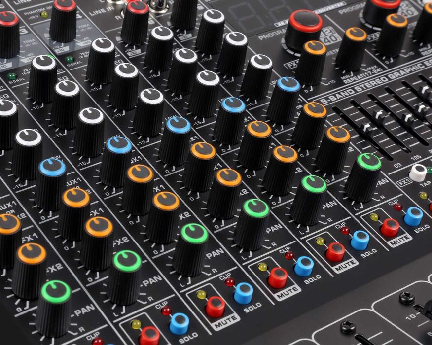 Mocny powermikser 8 kanałowy Power Dynamics PDM-S804A Phantom +48V