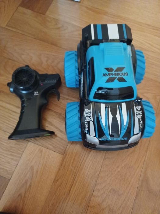Carros telecomandados 15€/cada