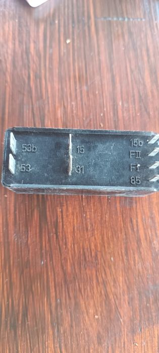 Реле склоочисників BMW