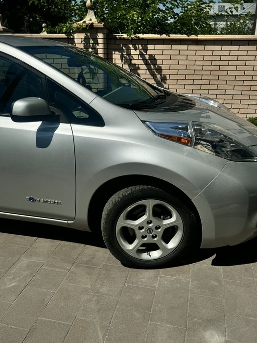 Продаж Nissan Leaf