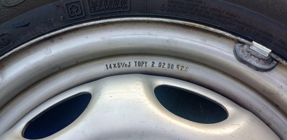 Toyota felgi stalowe 14 oryginalne
