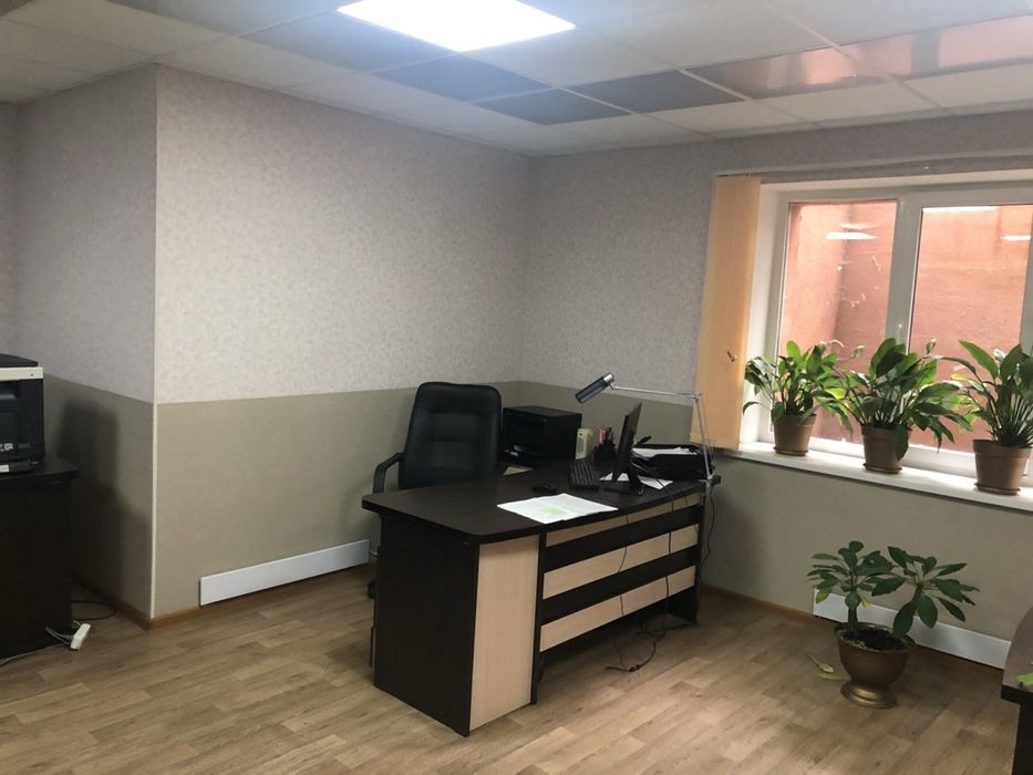 Офісне приміщення, офіс , комерційна нерухомість