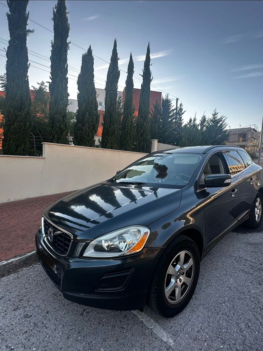 Volvo XC60 2.0 D4 163cv | 2012 | Pele | Manual |