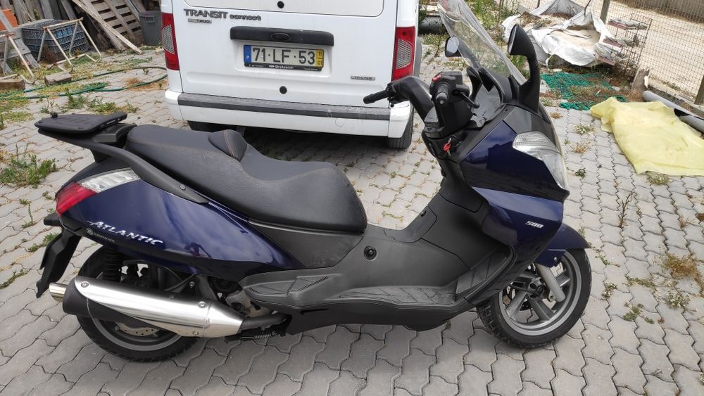 Aprilia atlantic como nova