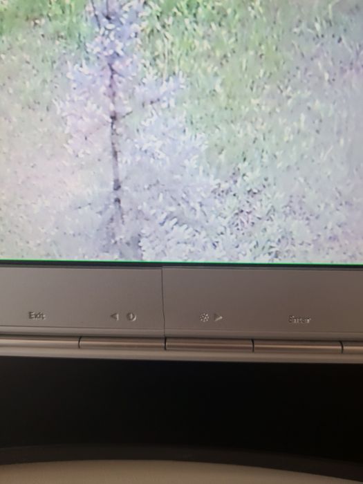 Монітор BenQ Q7T4