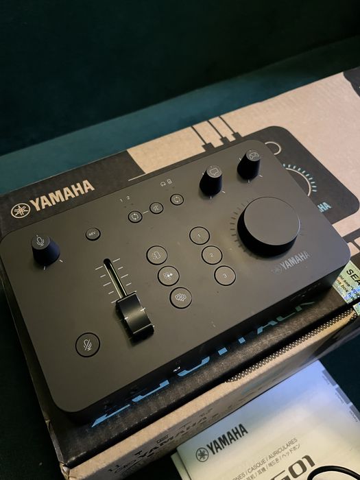 Yamaha ZG-01 PACK Interfejs audio + słuchawki z mikrofonem GRATIS