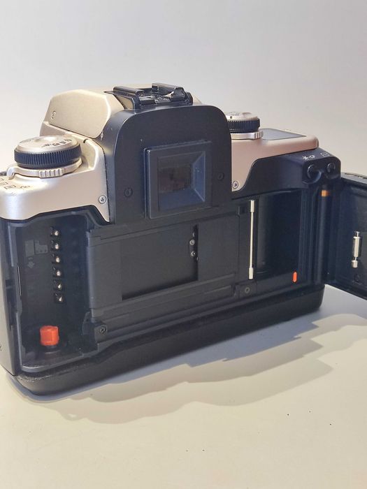 Canon EOS 50 – Camara Analógica