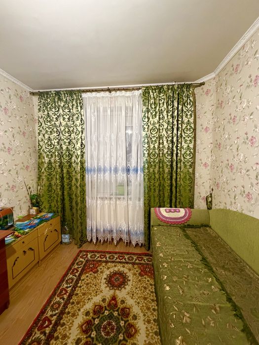 Продається 3 кімнатна квартира на Тутковського з Автон. Опаленням.