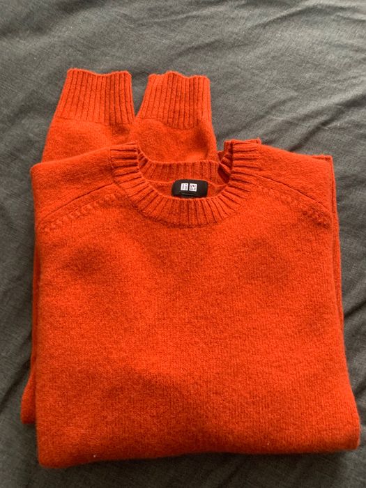 Светри з натуральним складом Uniqlo