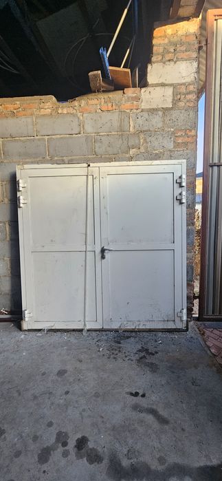 Drzwi aluminiowe dwuskrzydlowe 210x210 cm