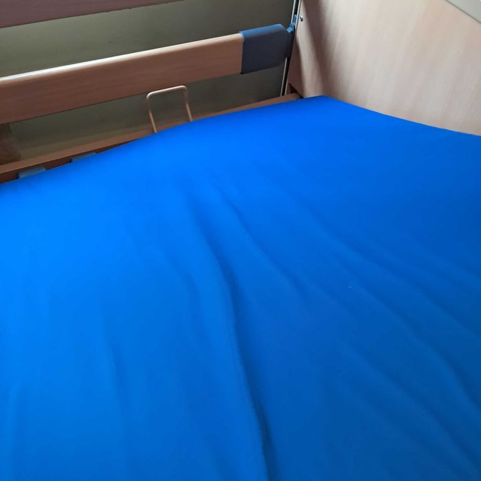 Cama articulada eléctrica