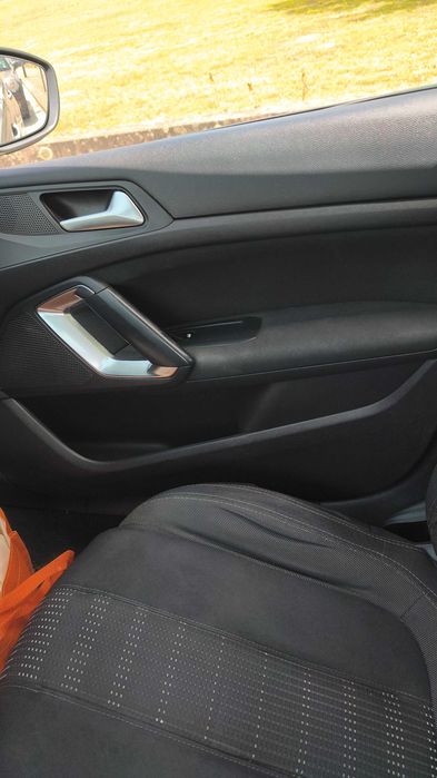 Peugeot 308 vendo ou troco