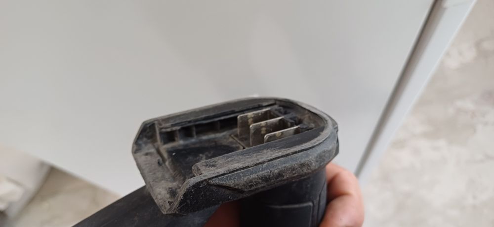 Акумуляторна шабельна пила Dnipro-M DRS-200