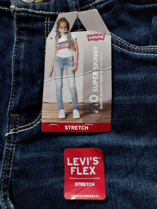 Nowe spodnie damskie Levis 710 super skinny 176 cm