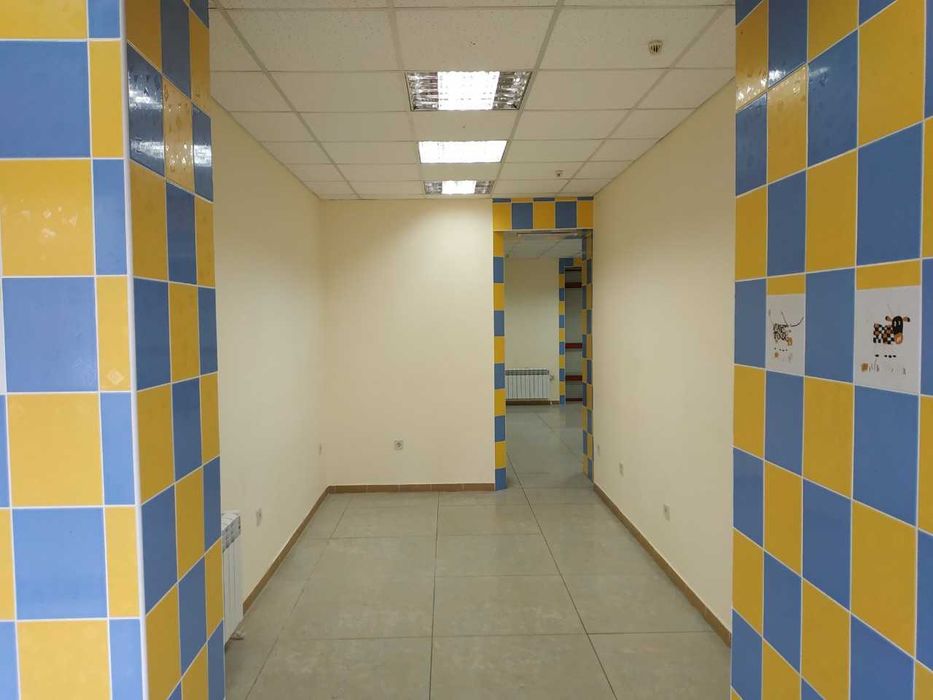 Здам в оренду комерційне фасадне приміщення по вул. Соборній, 233