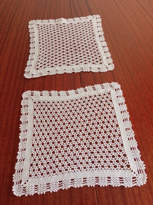 Panos de mesa de cabeceira em crochê