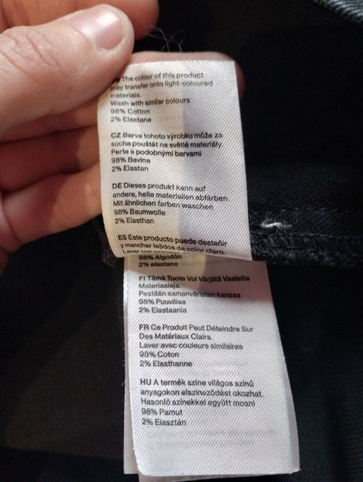 Sukienka dżinsowa ciemnoszara ogrodniczka Weekday rozm m