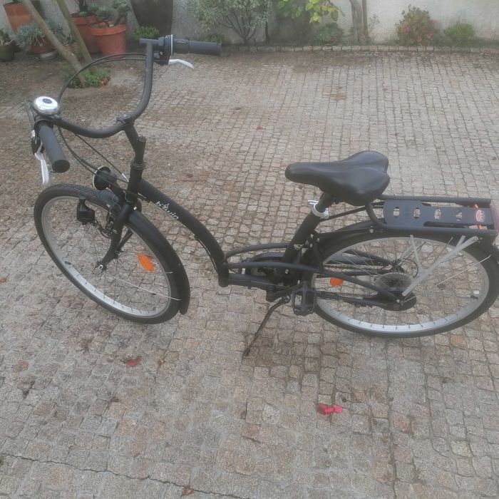 Bicicleta impecável
