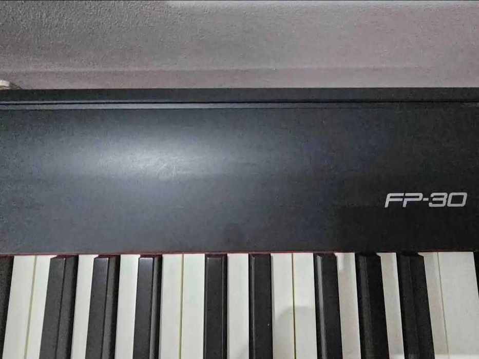 piano roland fp 30