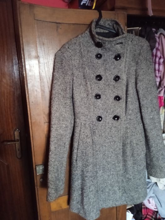 Sobretudo quente e cintado