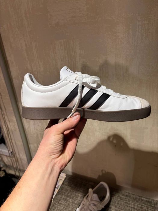 Кроссовки adidas