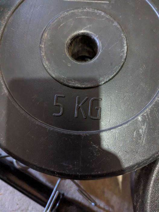 Продам бліни на гантелі 19кг гриф для гантелі і 2 зажима