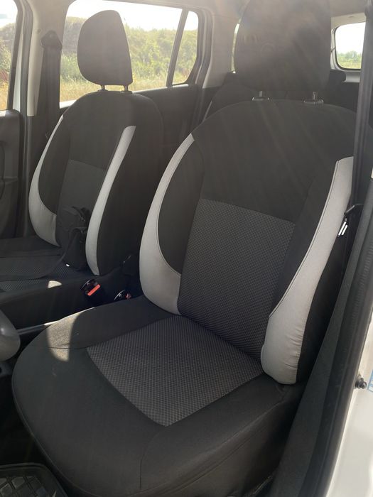 Dacia logan mcv 2014 рік