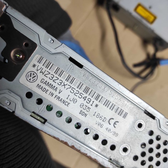 Radio + Zmieniarka Vw Passat B 5 Gamma V Komplet 1J00,351,86D