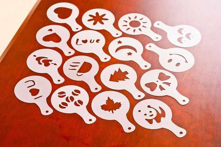 Udekoruj swoją kawe - szablony