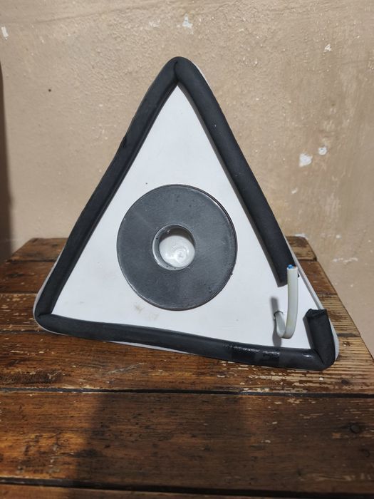 Трикутник навчальний на кришу авто