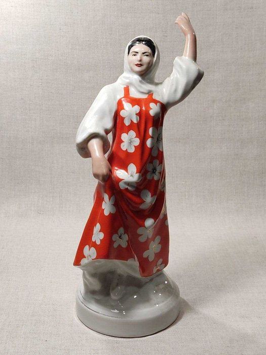 РЕДЧАЙШАЯ статуэтка «ЛИДИЯ РУСЛАНОВА Плясунья» Барановка фарфор СССР