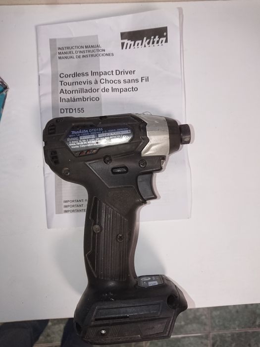 Aparafusadora de Impacto Makita DTD 155 ZB