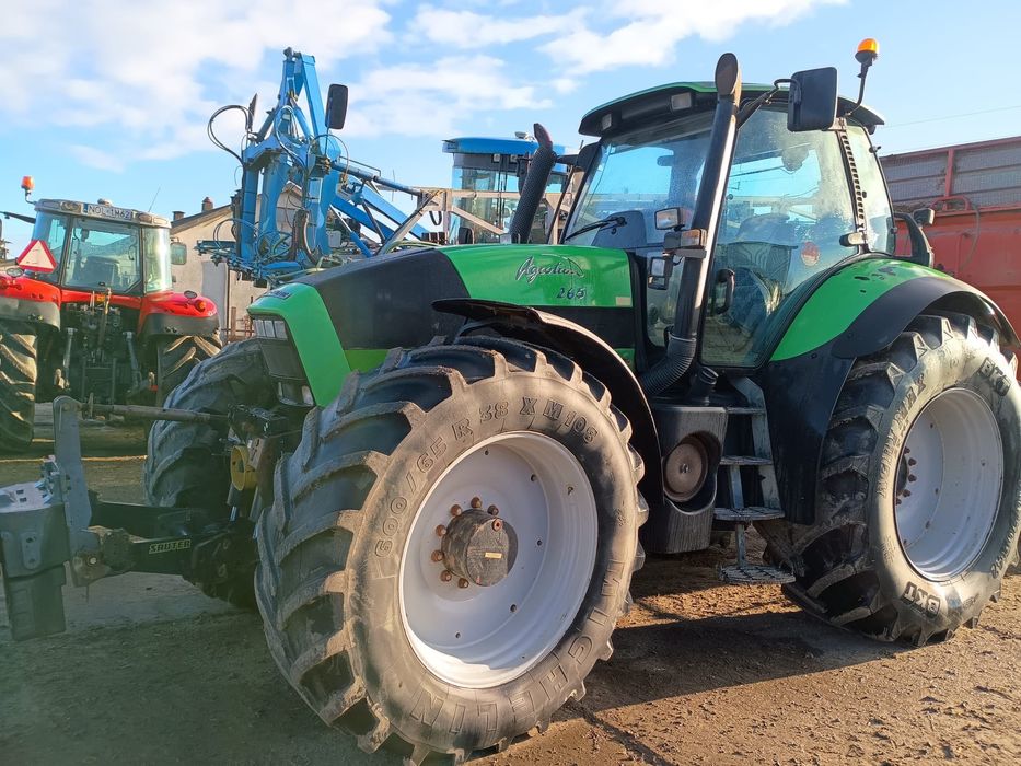 Ciągnik rolniczy Deutz Fahr Agrotron 265