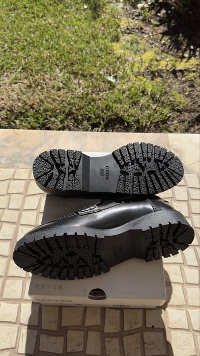 Sapatos formais Geox