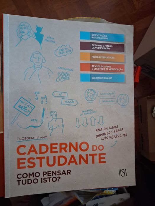 Livros escolares usados