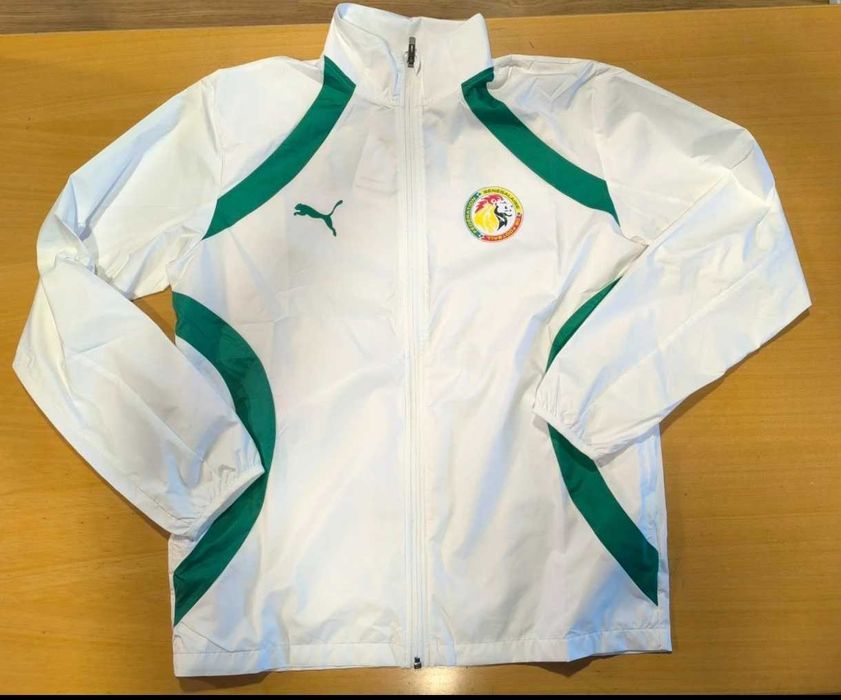Casaco "Veste" Puma do Senegal, modelo Pre-Match Woven 2024/2025