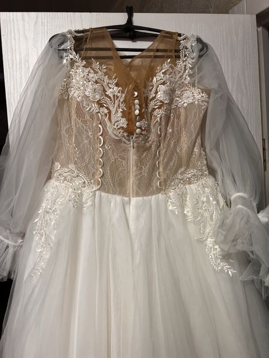 Весільна сукня 52 розмір