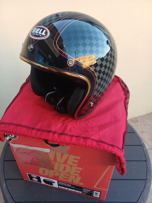 Capacete Bell custom 500