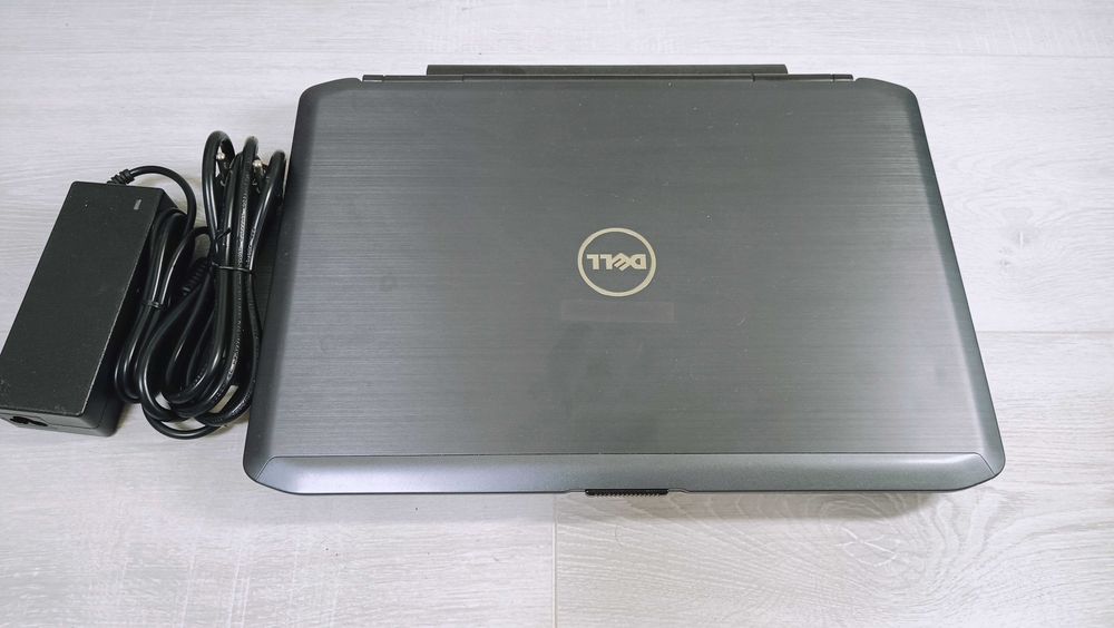 Ноутбук Dell Latitude E5430 / i3-3120M / 320 GB HDD / 8 GB DDR3 / екран 14"