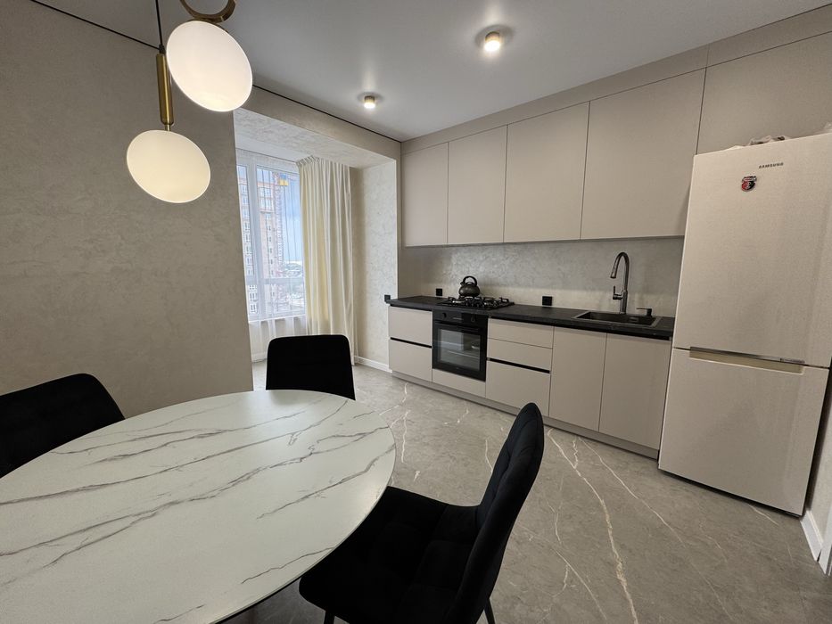 Двокімнатна квартира з новим ремонтом