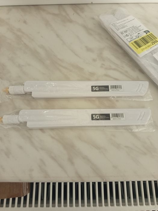 Nowy Zestaw Anten 5G / LTE (2 szt.) – Wzmocnij swój internet! SMA