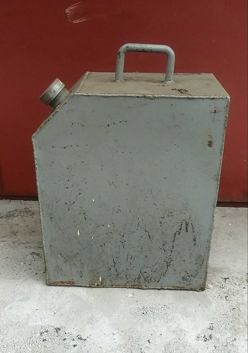 Канистра для топлива 50 л большая стальная сварная (2мм)