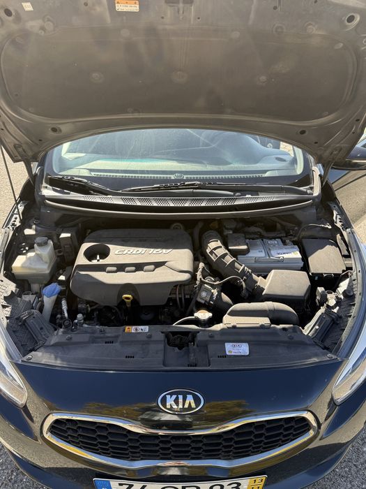 Kia Ceed SW 1.6 CRDI versão TX