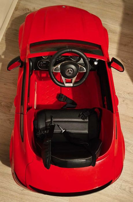 Carro elétrico criança