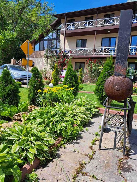 Квартира подобово в Київському районі, бомбосховища, парковка