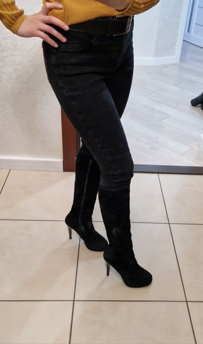 Чоботи замшеві 37 розмір