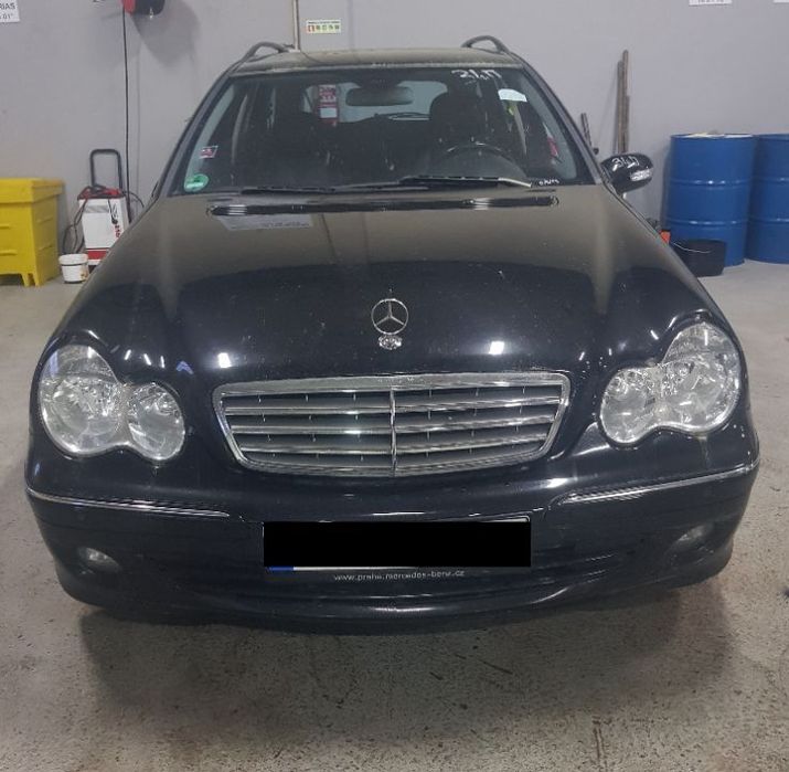 Mercedes Benz  C220 W203 Frente Completa