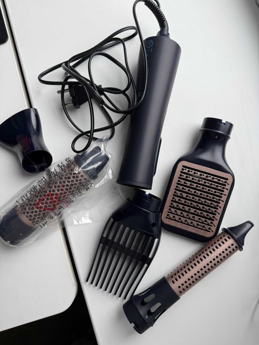 Фен-щітка Philips BHA530/00 майже нова