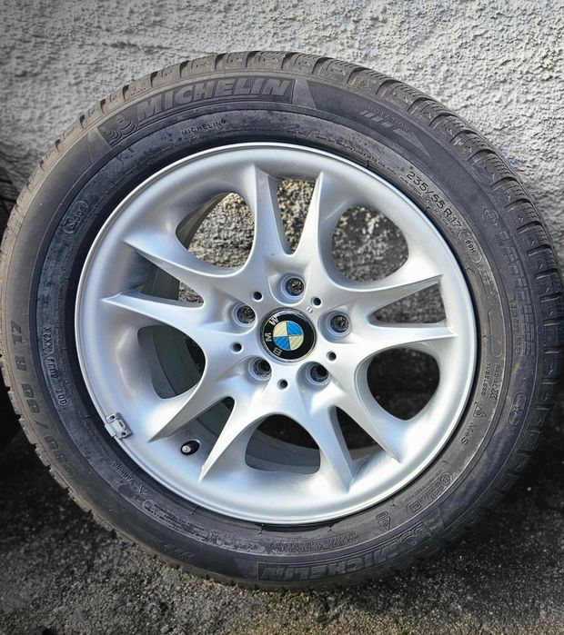 Jantes BMW com pneus 235/55 R17