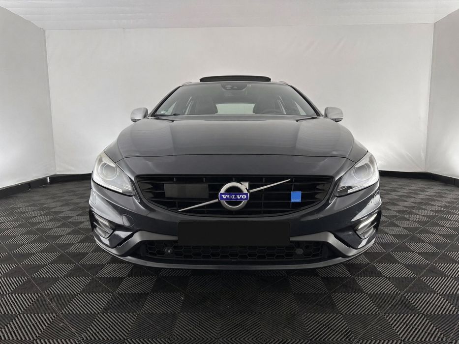 Volvo V60 Volvo V60 D6 Plug-in Hybrid R-Design Polestar